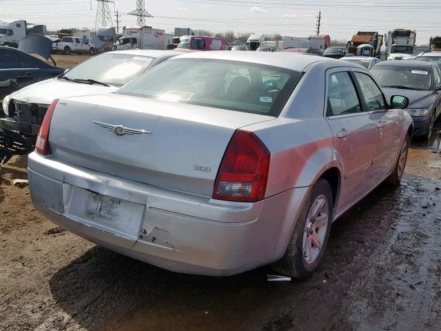 2C3LA43R66H246801 - 2006 CHRYSLER 300 SILVER photo 4