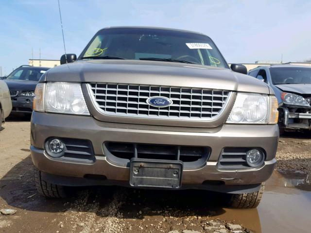 1FMZU75E92ZA50124 - 2002 FORD EXPLORER L TAN photo 9