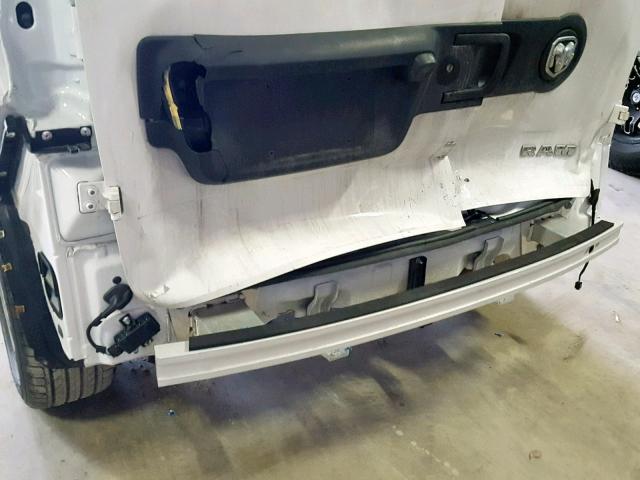 ZFBERFAB3J6J92059 - 2018 RAM PROMASTER 白色 照片 9