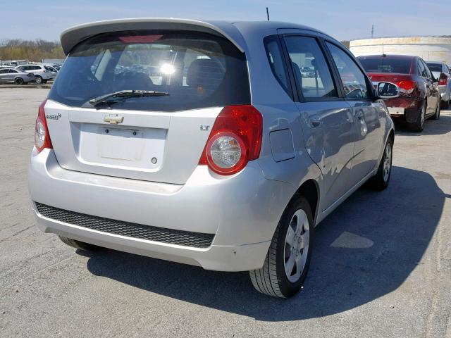 KL1TD66E69B612901 - 2009 CHEVROLET AVEO LS SILVER photo 4