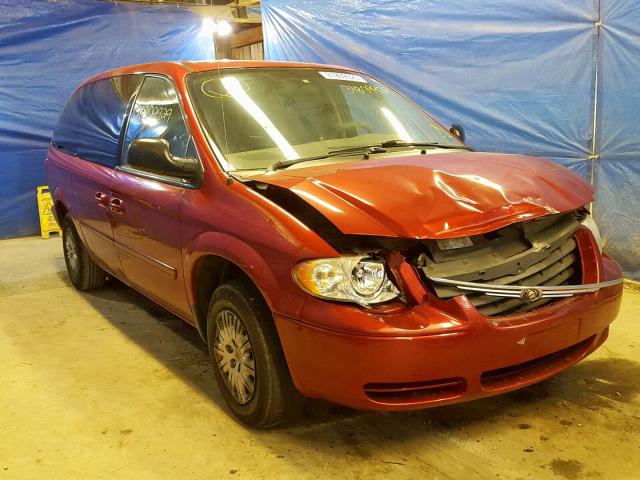 2C4GP44R95R532533 - 2005 CHRYSLER TOWN & COU RED photo 1