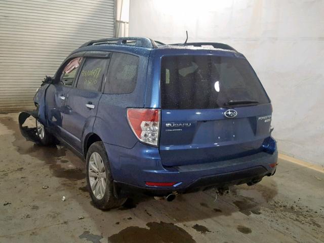 JF2SHAEC2BH744554 - 2011 SUBARU FORESTER L BLUE photo 3