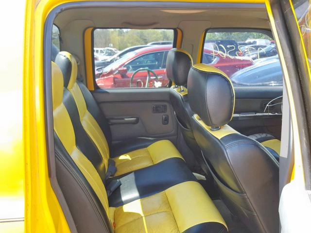 1N6ED27TX3C421875 - 2003 NISSAN FRONTIER C YELLOW photo 6