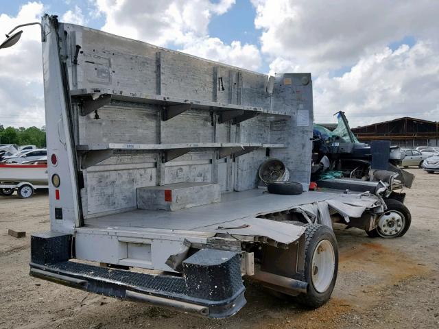 4UZA4FF42WC912265 - 1998 FREIGHTLINER CHASSIS M WHITE photo 4