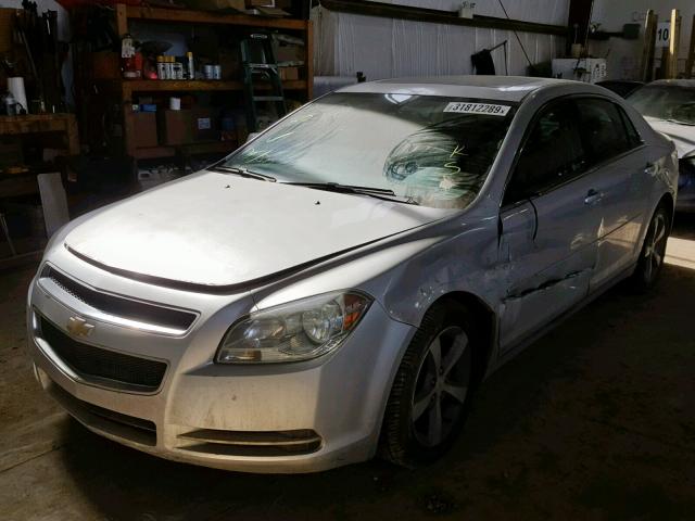 1G1ZJ57B49F242317 - 2009 CHEVROLET MALIBU 2LT SILVER photo 2