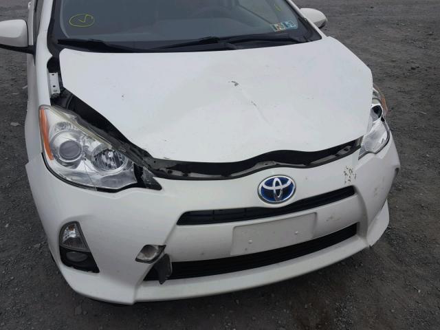 JTDKDTB30C1021158 - 2012 TOYOTA PRIUS C WHITE photo 9