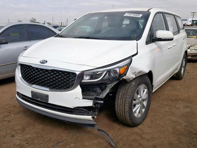 KNDMA5C1XG6150379 - 2016 KIA SEDONA L WHITE photo 2