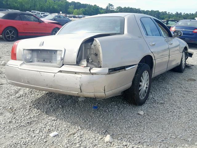 1LNHM81W33Y683192 - 2003 LINCOLN TOWN CAR E BEIGE photo 4