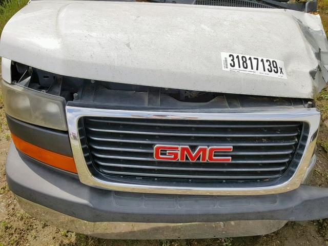 1GJ2G1DG1A1122291 - 2010 GMC SAVANA G35 WHITE photo 7