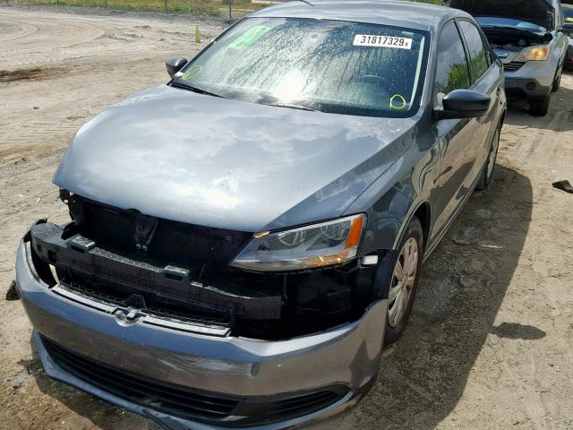 3VW2K7AJ0EM320035 - 2014 VOLKSWAGEN JETTA BASE GRAY photo 2