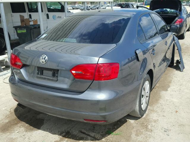 3VW2K7AJ0EM320035 - 2014 VOLKSWAGEN JETTA BASE GRAY photo 4