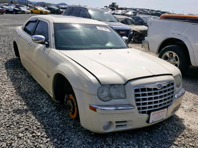 2C3AA63H35H532825 - 2005 CHRYSLER 300C WHITE photo 1