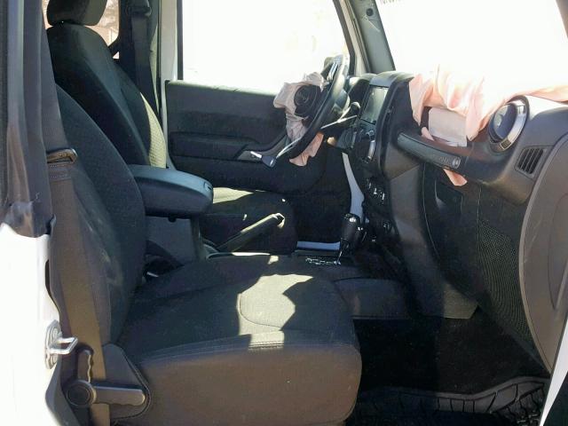 1C4AJWAG7JL835769 - 2018 JEEP WRANGLER S WHITE photo 5