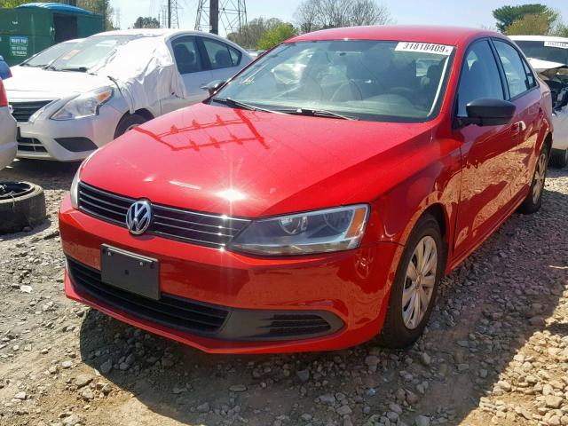 3VW2K7AJ7EM214603 - 2014 VOLKSWAGEN JETTA BASE RED photo 2