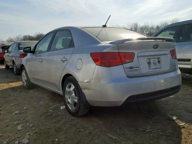 KNAFU4A25D5688461 - 2013 KIA FORTE EX SILVER photo 3