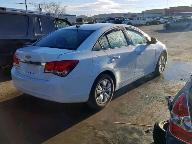 1G1PA5SH4E7102498 - 2014 CHEVROLET CRUZE LS WHITE photo 4