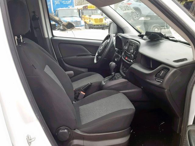 ZFBERFAB3H6F17788 - 2017 RAM PROMASTER 白色 照片 5