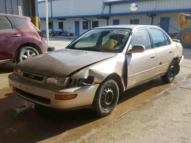 1NXBB02E6VZ604434 - 1997 TOYOTA COROLLA DX GOLD photo 2