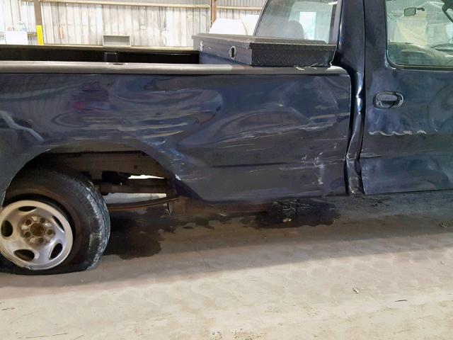 2FTRF17294CA13797 - 2004 FORD F-150 HERI BLUE photo 9