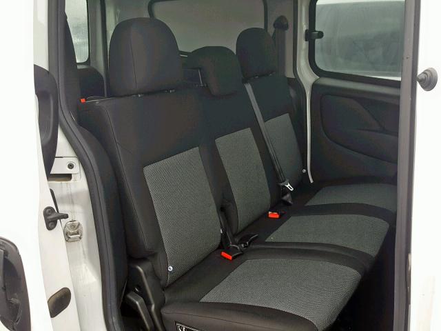 ZFBERFAB7H6E12901 - 2017 RAM PROMASTER 白色 照片 6