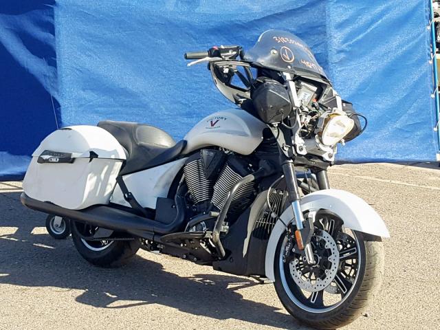 5VPDB36N7G3055569 - 2016 VICTORY MOTORCYCLES CROSS COUN WHITE photo 1