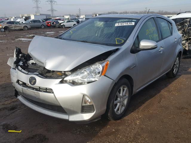 JTDKDTB39D1552022 - 2013 TOYOTA PRIUS C SILVER photo 2