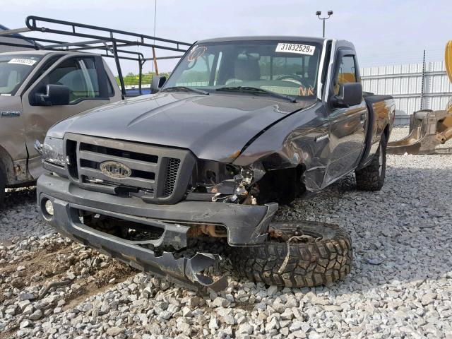 1FTKR1AD2BPA44825 - 2011 FORD RANGER CHARCOAL photo 2