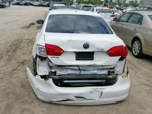 3VW2K7AJXDM351792 - 2013 VOLKSWAGEN JETTA BASE WHITE photo 9