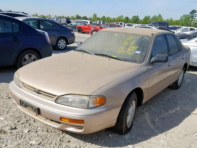 4T1BG12KXTU776475 - 1996 TOYOTA CAMRY DX TAN photo 2