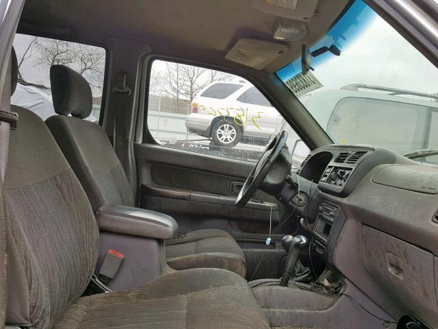 1N6ED27YXYC380523 - 2000 NISSAN FRONTIER C SILVER photo 5