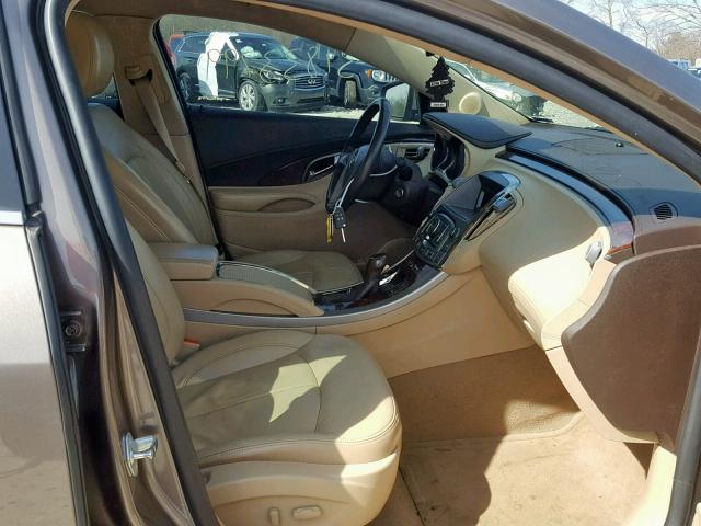 1G4GC5ED5BF156965 - 2011 BUICK LACROSSE C TAN photo 5