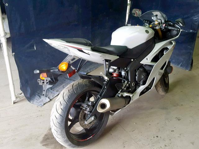 JYARJ16E5FA033636 - 2015 YAMAHA YZFR6 WHITE photo 4