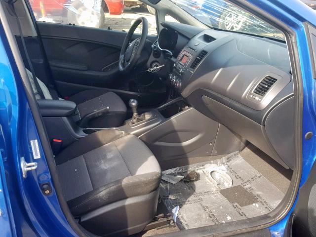 KNAFX4A88F5370946 - 2015 KIA FORTE EX BLUE photo 5