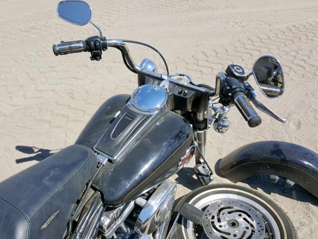 1HD1FCW145Y628087 - 2005 HARLEY-DAVIDSON FLHTCUI RED photo 5