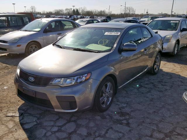 KNAFU6A29B5348965 - 2011 KIA FORTE EX BROWN photo 2