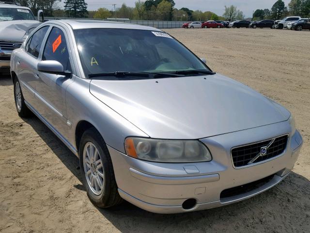 YV1RS612852457486 - 2005 VOLVO S60 SILVER photo 1