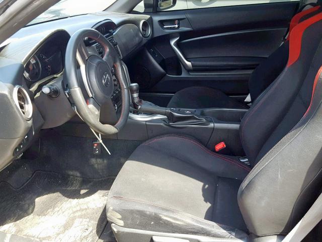 JF1ZNAA13D2733326 - 2013 TOYOTA SCION FR-S SILVER photo 5