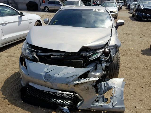 JF1ZNAA13D2733326 - 2013 TOYOTA SCION FR-S SILVER photo 9