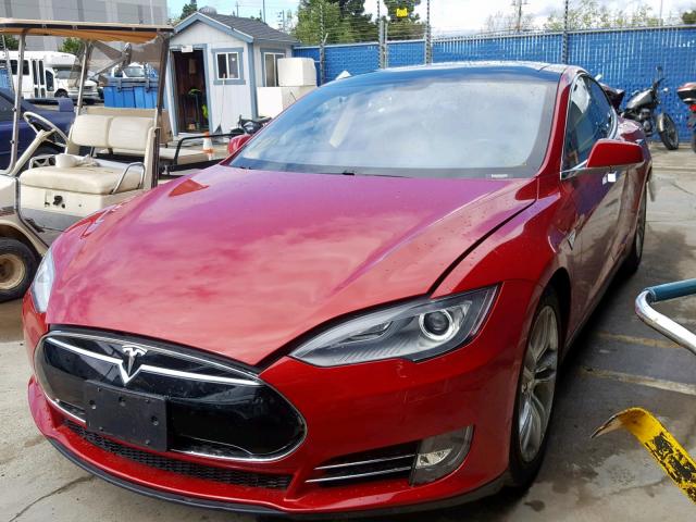 5YJSA1CGXDFP08929 - 2013 TESLA MODEL S RED photo 2