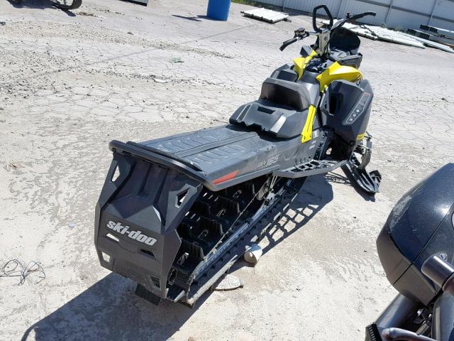 2BPSCFHD5HV000367 - 2017 SKI DOO SUMMIT SP BLACK photo 4