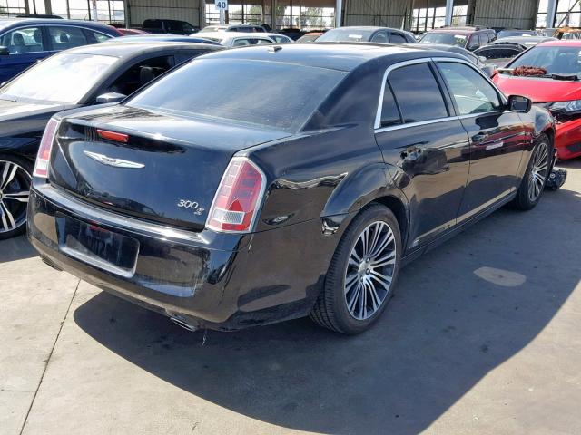 2C3CCABGXDH739127 - 2013 CHRYSLER 300 S BLACK photo 4