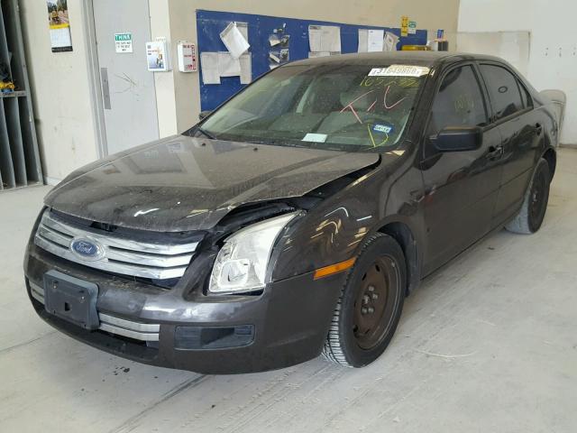 3FAFP06Z26R165235 - 2006 FORD FUSION S GRAY photo 2