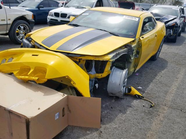 2G1FA1E30C9124983 - 2012 CHEVROLET CAMARO LS YELLOW photo 2