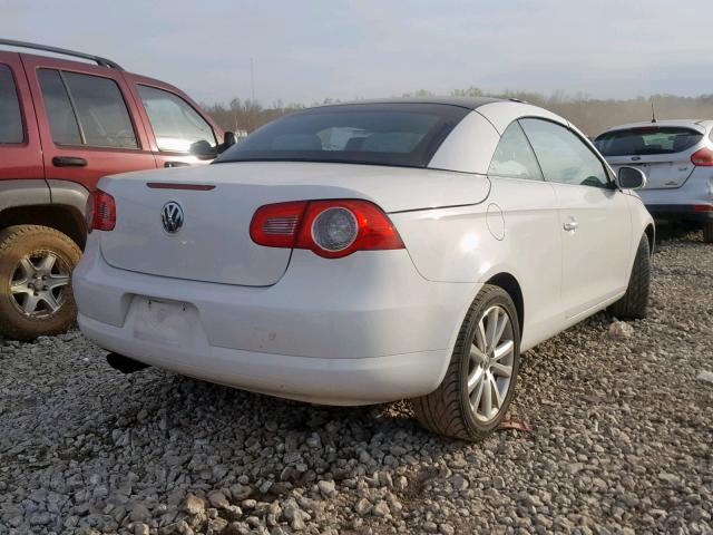 WVWFA71FX7V028114 - 2007 VOLKSWAGEN EOS 2.0T L WHITE photo 4