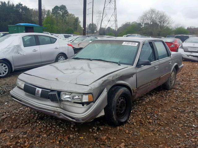 1G3AJ55M9T6314953 - 1996 OLDSMOBILE CIERA SL SILVER photo 2