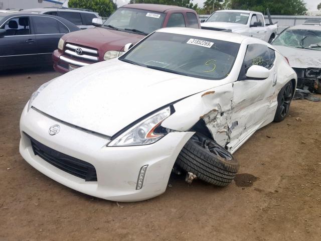 JN1AZ4EH1HM951511 - 2017 NISSAN 370Z BASE WHITE photo 2