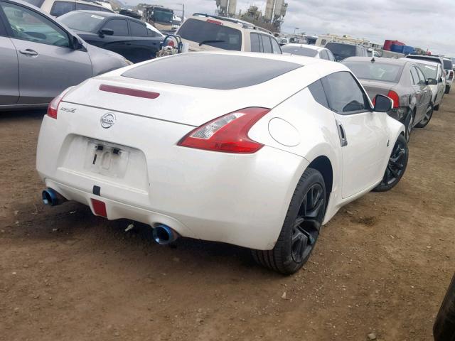 JN1AZ4EH1HM951511 - 2017 NISSAN 370Z BASE WHITE photo 4