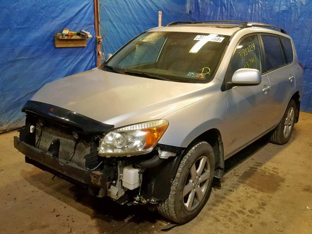 JTMBK31VX86028556 - 2008 TOYOTA RAV4 LIMIT SILVER photo 2