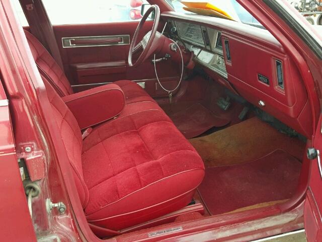 1C3BC56D8FF160001 - 1985 CHRYSLER LEBARON RED photo 5