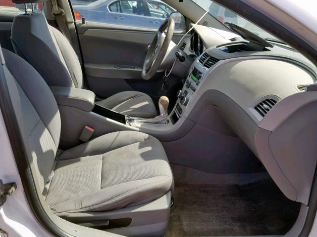 1G1ZB5EBXA4129357 - 2010 CHEVROLET MALIBU LS WHITE photo 5